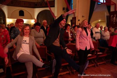 Finałem naszych marcowych, muzycznych spotkań „Lubuskie wita wiosnę!”, organizowanych przez Urząd Marszałkowski Województwa Lubuskiego z lokalnymi partnerami, był koncert Macieja Miecznikowskiego i jego Kwartetu 23 marca 2024 r. w Centrum Kultury „Zamek” z Recitalem Wiosennym „Dziewczyny, bądźcie dla nas dobre”