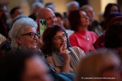 Finałem naszych marcowych, muzycznych spotkań „Lubuskie wita wiosnę!”, organizowanych przez Urząd Marszałkowski Województwa Lubuskiego z lokalnymi partnerami, był koncert Macieja Miecznikowskiego i jego Kwartetu 23 marca 2024 r. w Centrum Kultury „Zamek” z Recitalem Wiosennym „Dziewczyny, bądźcie dla nas dobre”