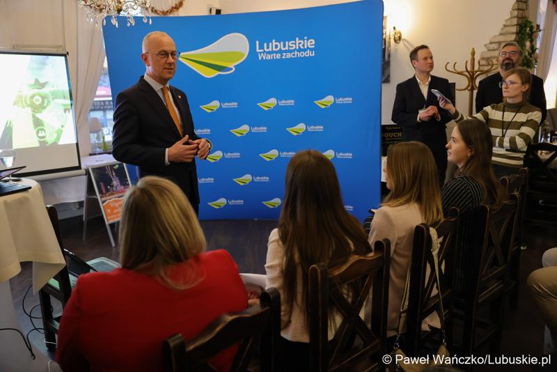 Uczestnicy spotkania mentoringowego w Słubicach