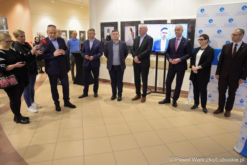 Uczestnicy spotkania podsumowującego 12 miesięcy działalności Pododdziału Kardiochirurgii w Wielospecjalistycznym Szpitalu Wojewódzkim w Gorzowie Wlkp