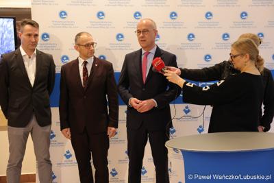 Uczestnicy spotkania podsumowującego 12 miesięcy działalności Pododdziału Kardiochirurgii w Wielospecjalistycznym Szpitalu Wojewódzkim w Gorzowie Wlkp