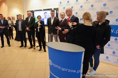 Uczestnicy spotkania podsumowującego 12 miesięcy działalności Pododdziału Kardiochirurgii w Wielospecjalistycznym Szpitalu Wojewódzkim w Gorzowie Wlkp