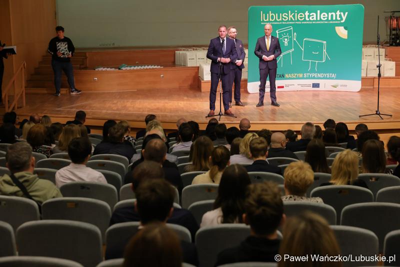Uroczystość wręczenia dyplomów Lubuskie Talenty – Program Stypendialny