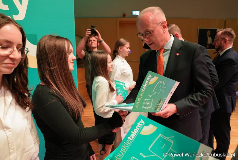 Uroczystość wręczenia dyplomów Lubuskie Talenty – Program Stypendialny