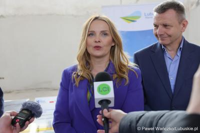 Uczestnicy konferencji prasowej dot. prezentacji Lubuskiego Centrum Kompetencji Cyfrowych i Usług Wspólnych – Data Center w Gorzowie Wlkp.