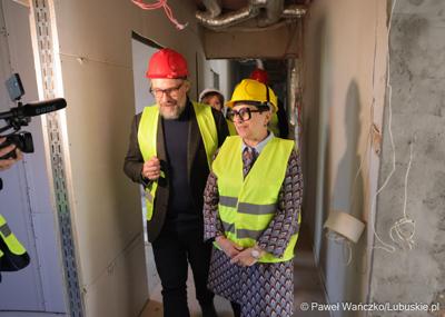 Uczestnicy konferencji prasowej dot. prezentacji Lubuskiego Centrum Kompetencji Cyfrowych i Usług Wspólnych – Data Center w Gorzowie Wlkp.