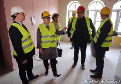 Uczestnicy konferencji prasowej dot. prezentacji Lubuskiego Centrum Kompetencji Cyfrowych i Usług Wspólnych – Data Center w Gorzowie Wlkp.