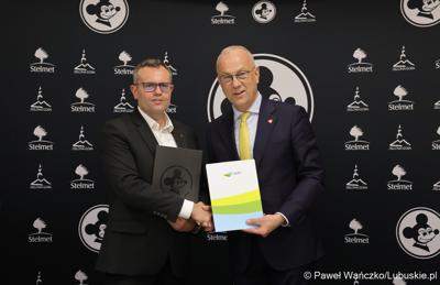 Uczestnicy konferencji prasowej dot. promocji regionu w trakcie derbów Ziemi Lubuskiej NovyHotel Falubaz Zielona Góra – ebut.pl Stal Gorzów