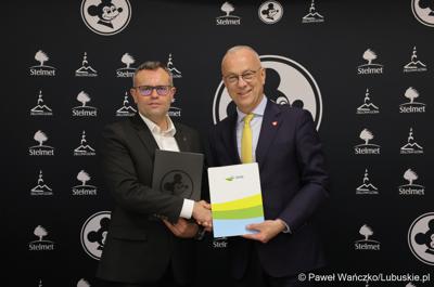 Uczestnicy konferencji prasowej dot. promocji regionu w trakcie derbów Ziemi Lubuskiej NovyHotel Falubaz Zielona Góra – ebut.pl Stal Gorzów