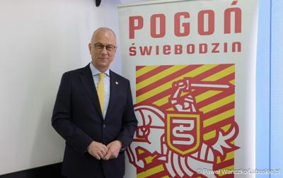 Marszałek Marcin Jabłoński spotkał się z prezesem Pogoni Świebodzin Wiktorem Skowronem
