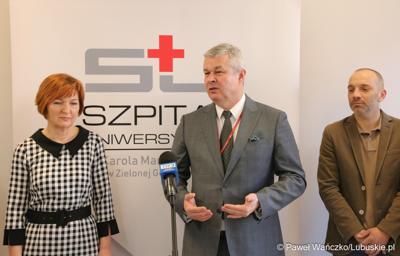 Uczestnicy konferencji prasowej w Szpitalu Uniwersyteckim w Zielonej Górze