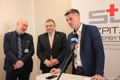 Uczestnicy konferencji prasowej w Szpitalu Uniwersyteckim w Zielonej Górze