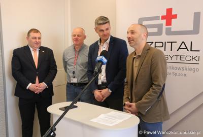 Uczestnicy konferencji prasowej w Szpitalu Uniwersyteckim w Zielonej Górze