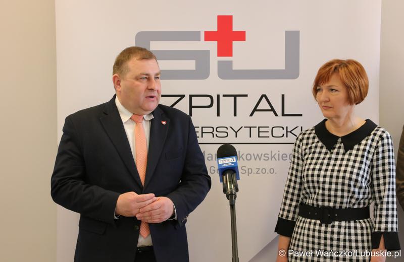 Uczestnicy konferencji prasowej w Szpitalu Uniwersyteckim w Zielonej Górze