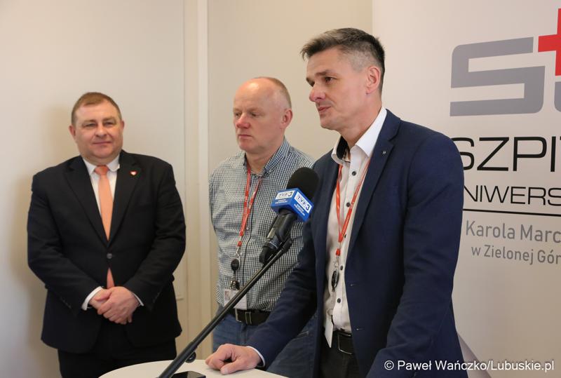 Uczestnicy konferencji prasowej w Szpitalu Uniwersyteckim w Zielonej Górze