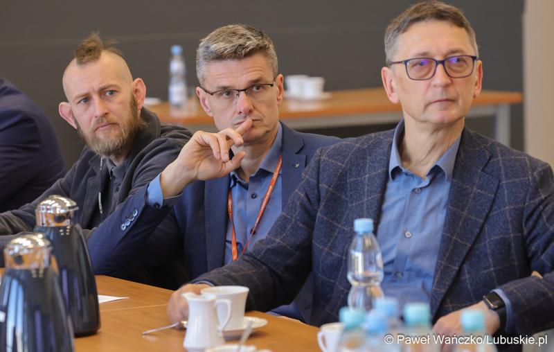 Uczestnicy spotkania dot. lubuskiego projektu wsparcia diagnostyki i medycyny systemami Sztucznej Inteligencji - MedBrain L