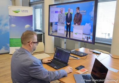 Uczestnicy konferencji prasowej dot. lubuskiego projektu wsparcia diagnostyki i medycyny systemami Sztucznej Inteligencji - MedBrain L 