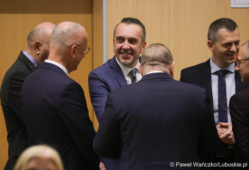 Gościem ostatniej, LXIII zwyczajnej sesji VI kadencji Sejmiku Województwa Lubuskiego był prezydent elekt Zielonej Góry Marcin Pabierowski