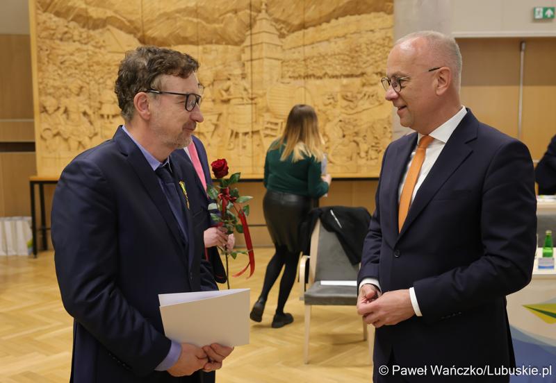 Podczas LXIII zwyczajnej sesji VI kadencji Sejmiku Województwa Lubuskiego Mariusz Witczak otrzymał Odznakę Honorową za Zasługi dla Województwa Lubuskiego