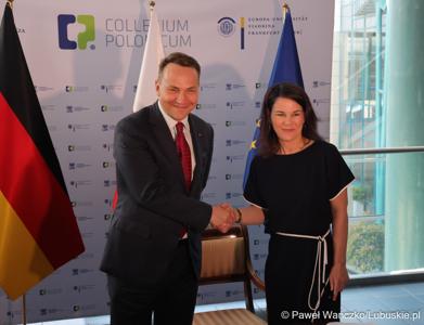 Ministrowie spraw zagranicznych Polski i Niemiec: Radosław Sikorski oraz Annalena Baerbock
