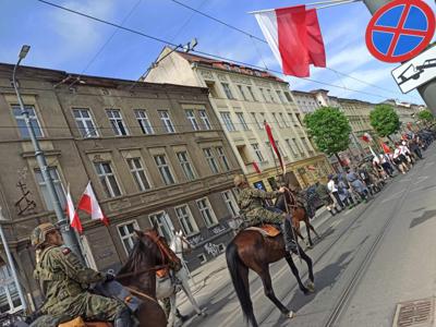 O wspólnocie, wspólnych wartościach, dążeniu do wolności i równości była mowa podczas piątkowych (3 maja 2024 r.) wojewódzkich obchodów rocznicy uchwalenia Konstytucji 3 Maja na placu Grunwaldzkim w Gorzowie