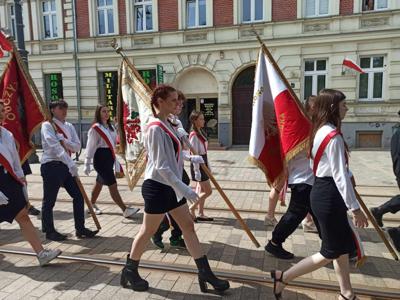 O wspólnocie, wspólnych wartościach, dążeniu do wolności i równości była mowa podczas piątkowych (3 maja 2024 r.) wojewódzkich obchodów rocznicy uchwalenia Konstytucji 3 Maja na placu Grunwaldzkim w Gorzowie