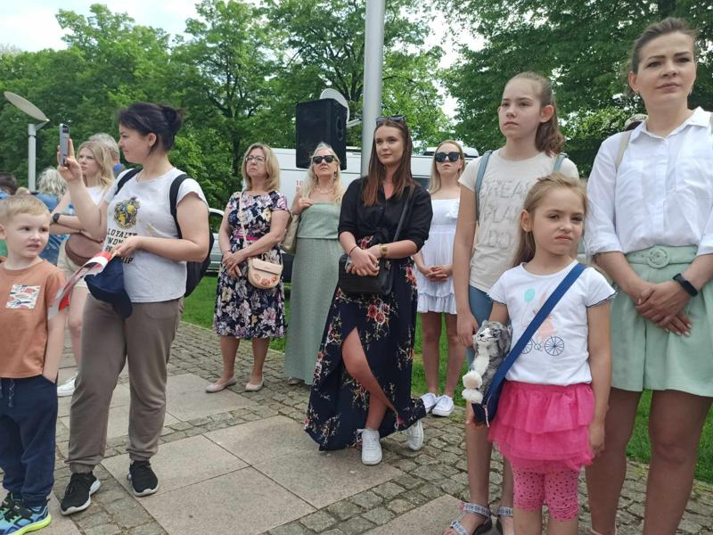 O wspólnocie, wspólnych wartościach, dążeniu do wolności i równości była mowa podczas piątkowych (3 maja 2024 r.) wojewódzkich obchodów rocznicy uchwalenia Konstytucji 3 Maja na placu Grunwaldzkim w Gorzowie