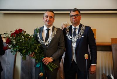 Uroczysta Sesja Rady Miasta w Rektoracie Uniwersytetu Zielonogórskiego, podczas której zaprzysiężony został prezydent Zielonej Góry Marcin Pabierowski.