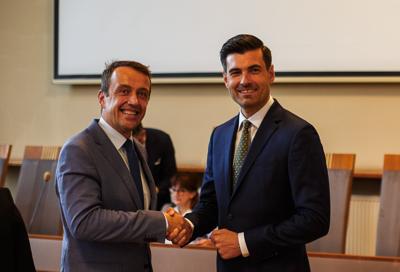 Uroczysta Sesja Rady Miasta w Rektoracie Uniwersytetu Zielonogórskiego, podczas której zaprzysiężony został prezydent Zielonej Góry Marcin Pabierowski.