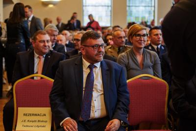 Uroczysta Sesja Rady Miasta w Rektoracie Uniwersytetu Zielonogórskiego, podczas której zaprzysiężony został prezydent Zielonej Góry Marcin Pabierowski.