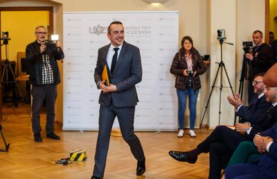 Uroczysta Sesja Rady Miasta w Rektoracie Uniwersytetu Zielonogórskiego, podczas której zaprzysiężony został prezydent Zielonej Góry Marcin Pabierowski.