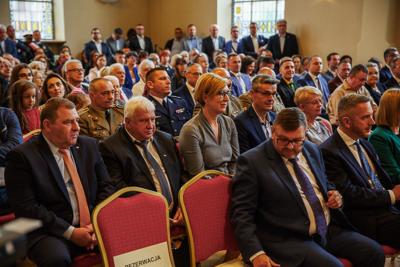 Uroczysta Sesja Rady Miasta w Rektoracie Uniwersytetu Zielonogórskiego, podczas której zaprzysiężony został prezydent Zielonej Góry Marcin Pabierowski.