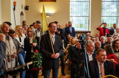 Uroczysta Sesja Rady Miasta w Rektoracie Uniwersytetu Zielonogórskiego, podczas której zaprzysiężony został prezydent Zielonej Góry Marcin Pabierowski.