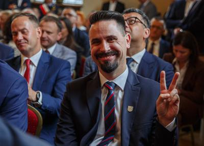 Uroczysta Sesja Rady Miasta w Rektoracie Uniwersytetu Zielonogórskiego, podczas której zaprzysiężony został prezydent Zielonej Góry Marcin Pabierowski.