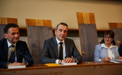 Uroczysta Sesja Rady Miasta w Rektoracie Uniwersytetu Zielonogórskiego, podczas której zaprzysiężony został prezydent Zielonej Góry Marcin Pabierowski.
