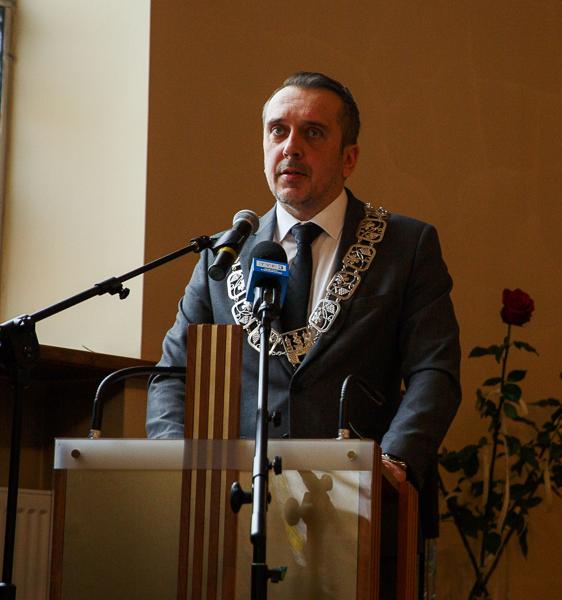 Uroczysta Sesja Rady Miasta w Rektoracie Uniwersytetu Zielonogórskiego, podczas której zaprzysiężony został prezydent Zielonej Góry Marcin Pabierowski.