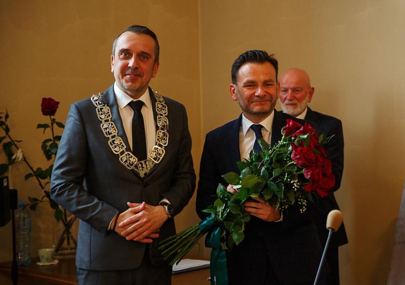 Uroczysta Sesja Rady Miasta w Rektoracie Uniwersytetu Zielonogórskiego, podczas której zaprzysiężony został prezydent Zielonej Góry Marcin Pabierowski.