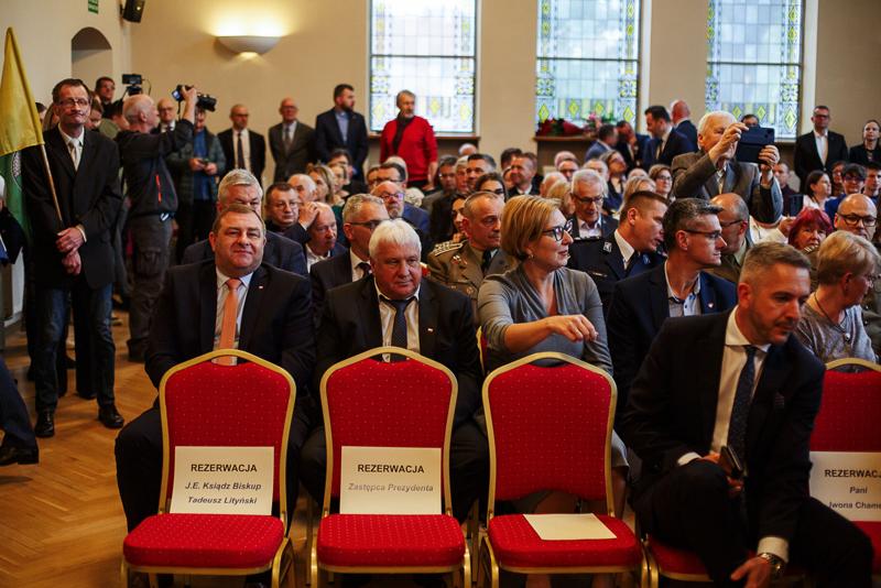 Uroczysta Sesja Rady Miasta w Rektoracie Uniwersytetu Zielonogórskiego, podczas której zaprzysiężony został prezydent Zielonej Góry Marcin Pabierowski.
