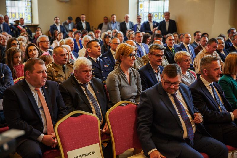 Uroczysta Sesja Rady Miasta w Rektoracie Uniwersytetu Zielonogórskiego, podczas której zaprzysiężony został prezydent Zielonej Góry Marcin Pabierowski.
