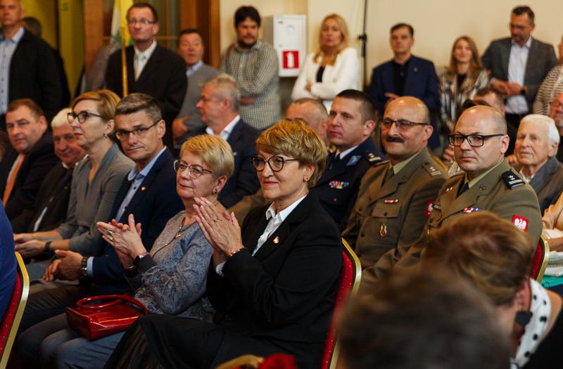Uroczysta Sesja Rady Miasta w Rektoracie Uniwersytetu Zielonogórskiego, podczas której zaprzysiężony został prezydent Zielonej Góry Marcin Pabierowski.