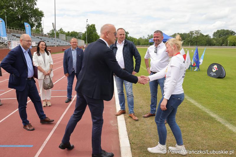 Marszałek Województwa Lubuskiego Marcin Jabłoński wziął udział w uroczystym otwarciu II Rundy Paralekkoatletycznego Grand Prix Polski – Otwartego Mitingu Osób Niepełnosprawnych w Lekkiej Atletyce w Słubicach