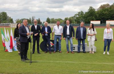 Marszałek Województwa Lubuskiego Marcin Jabłoński wziął udział w uroczystym otwarciu II Rundy Paralekkoatletycznego Grand Prix Polski – Otwartego Mitingu Osób Niepełnosprawnych w Lekkiej Atletyce w Słubicach