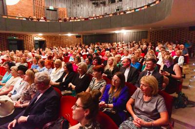 Obchody Międzynarodowego Dnia Pielęgniarki i Położnej w Lubuskim Teatrze w Zielonej Górze. 