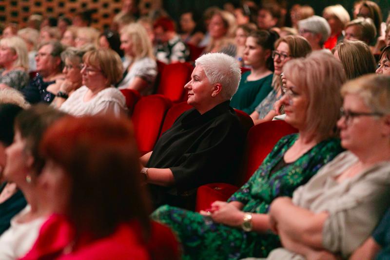 Obchody Międzynarodowego Dnia Pielęgniarki i Położnej w Lubuskim Teatrze w Zielonej Górze.