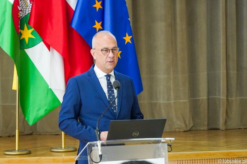 przemawia Marcin Jabłoński
