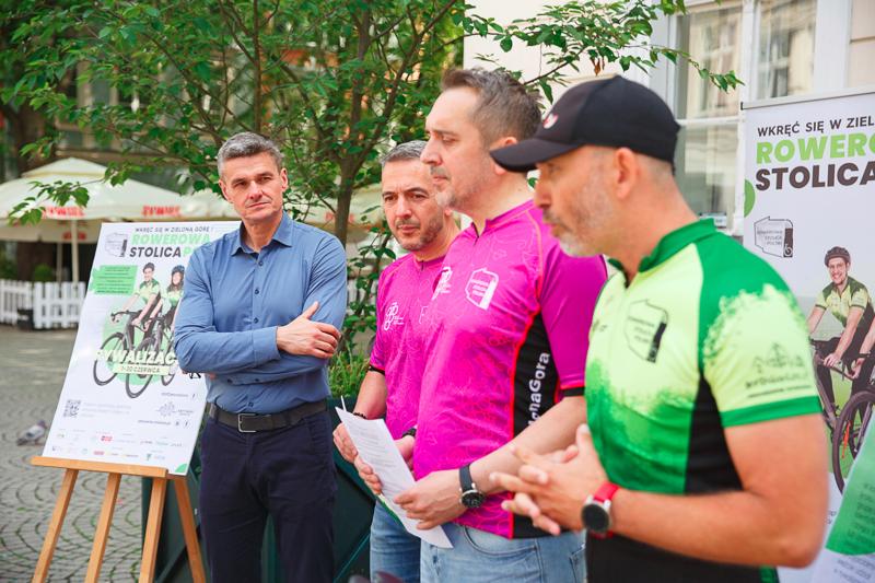 Konferencja prasowa z Prezydentem Zielonej Góry Marcinem Pabierowskim, Wicemarszałkiem Sebastianem Ciemnoczołowskim, Wiceprezydentem Pawłem Tondererm i ultrakolarzem Krzyszfotem Fechnerem