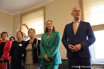 Uczestnicy jubileuszowych obrad Lubuskiego Sejmiku Dziecięcego w Zielonej Górze