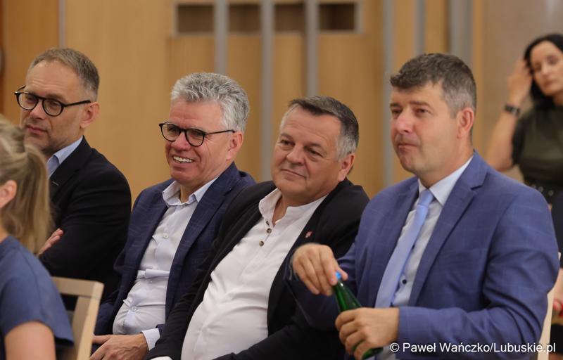 Uczestnicy konferencji pt. „Lubuska rewitalizacja” w Sali Kolumnowej Sejmiku Województwa Lubuskiego w Zielonej Górze