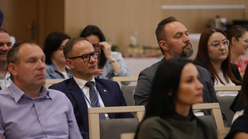 Uczestnicy konferencji pt. „Lubuska rewitalizacja” w Sali Kolumnowej Sejmiku Województwa Lubuskiego w Zielonej Górze