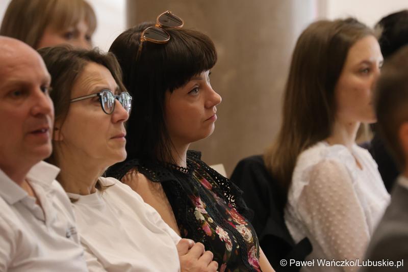 Uczestnicy konferencji pt. „Lubuska rewitalizacja” w Sali Kolumnowej Sejmiku Województwa Lubuskiego w Zielonej Górze